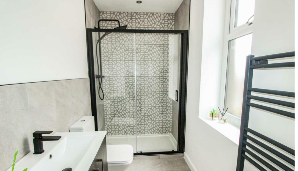 Completed en-suite shower room